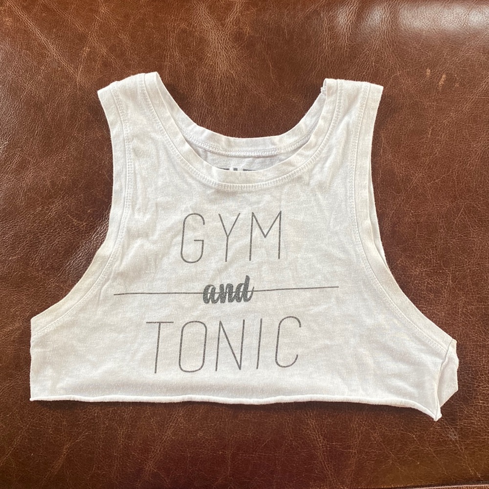 f.i.t white workout gym and tonic crop top